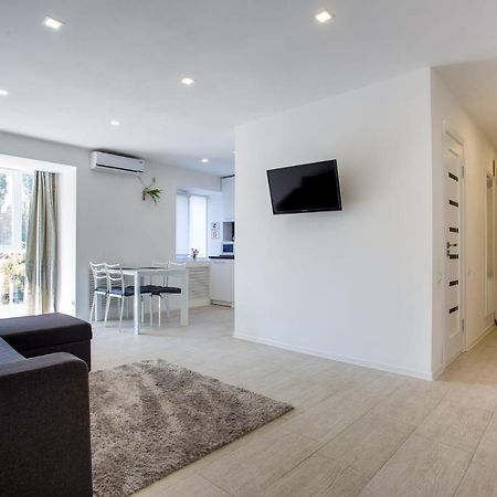Apartment On Ushakova Herson Dış mekan fotoğraf